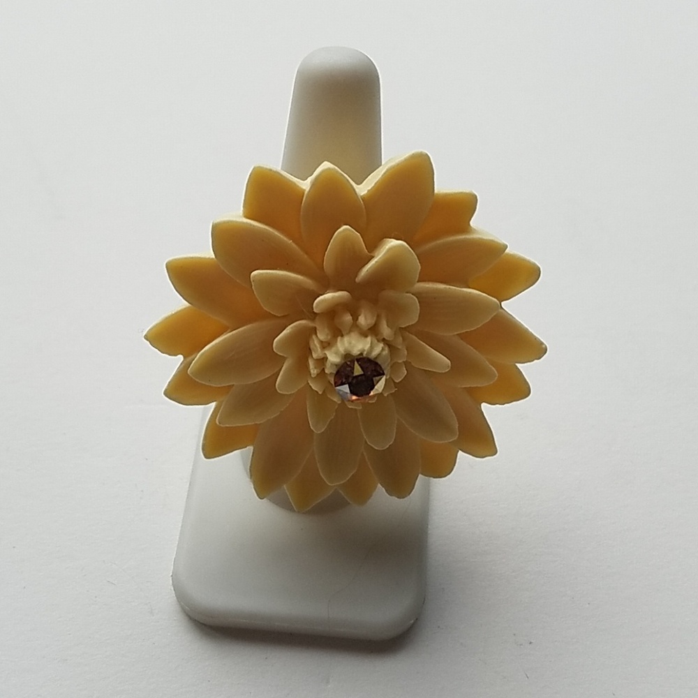 LILY POND RING CREAM NEW - Picture 2 of 7